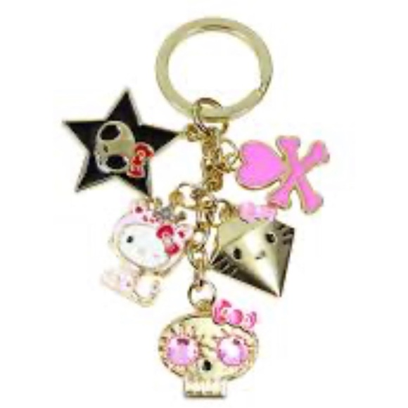 Hello kitty keychain color black pink and gold